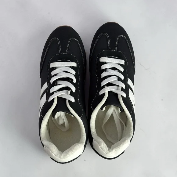 Black White Retro Sneakers Lace Up Athletic Casual Shoes Gum Sole Size 7.5 - Picture 12 of 15